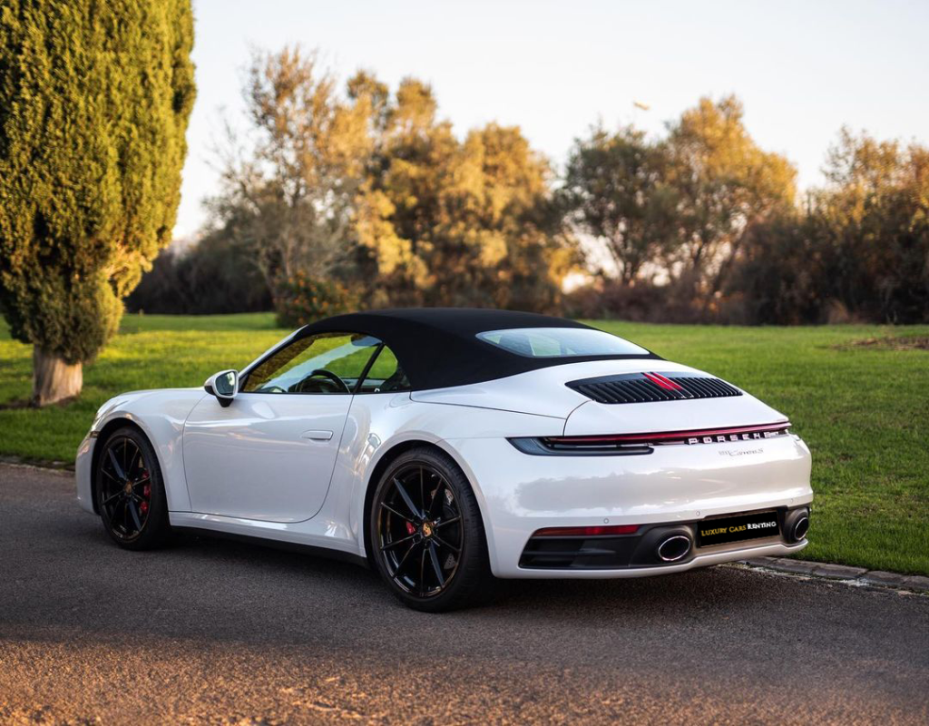 alquiler de coches de lujo en Murcia: Porsche Cabrio vista trasera